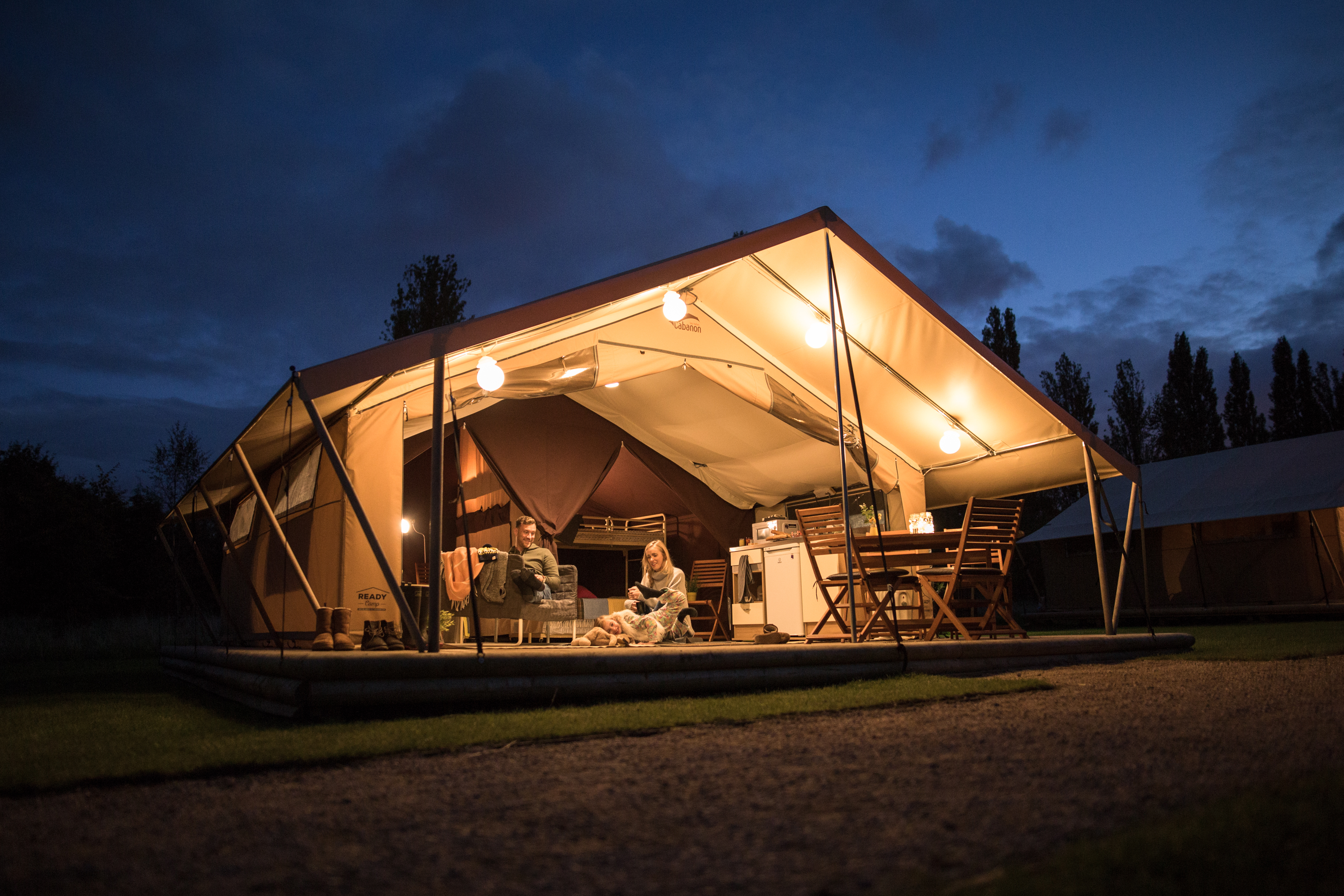 Montage tente, Cabanon est honoré de vous présenter sa nouvelle tente  Vintage. ⛺ Une tente au look vintage mais conçue comme une tente moderne et  facile à monter. 👍 Un, By Cabanon
