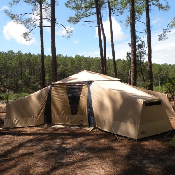 Tente de Soleil set up at a youth camp for group activities.