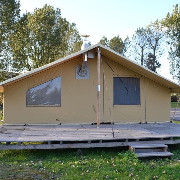 CABANON Classic 700 tent designed for six people with optional bathroom space.